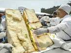 huge_sandwitch.jpg