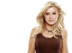 Kelly-Clarkson-5.JPG