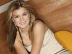 Kelly-Clarkson-13.JPG