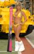 danielle_lloyd_ski_9_big.jpg