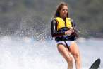elle_waterski_9_big.jpg