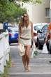 elle_macpherson_nips_out_6_big.jpg