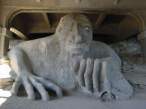 StrangeStatues008.jpg