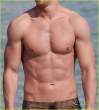 shirtless-robert-buckley-03.jpg