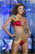 miranda-kerr-fashion-show-foxy-16.jpg