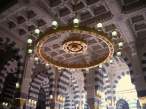 Masjid Al Nabawi in Madinah - Saudi Arabia (chandalier).jpg