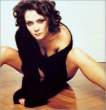 angie-harmon-anna-friel-12.jpg