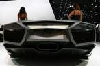15-reventon-roadster-live.jpg