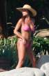 vanessa-minillo-bikini-03.jpg