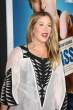 ChristinaApplegateLAPremiereofWarnerBrosHallPass23Feb2011_037.jpg
