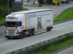 Scania-R-Detmers-Skolaut-241207-01.jpg