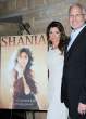shania_twain_white_dress_3.jpg