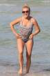 julianne-hough-bikini-bottoms-miami-05-480x720.jpg