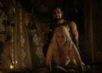 emilia-clarke-topless-sex-scene-in-game-of-thrones-9037-7.jpg