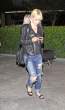 Mena_Suvari_arriving_at_LAX-05.jpg