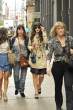 Zooey Deschanel walks to ABC studios574lo.jpg