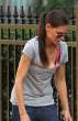 katie-holmes-walks-through-LA-08-480x737.jpg