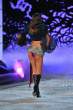 2011_victorias_secret_fashion_show__9.jpg