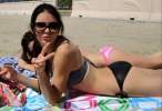 kendall_jenner_beach_back.jpg