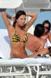 behati_prinsloo_beach_again_6.jpg