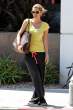 sophie_monk_yellow_baggy_4.jpg