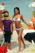 Nargi001_2010-jun29_candid-bikini.jpg
