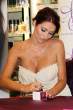 amy_childs_sign_boobs_3.jpg
