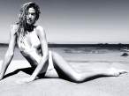 toni-garrn-topless-in-madame-lefigaro-2013-shoot-07.jpg