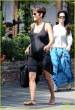 halle-berry-pregnancy-glowing-fabric-shopping-17.jpg