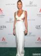 stacy-keibler-flashing-cleavage-at-ace-awards-event-in-nyc-06-435x580.jpg