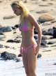 Gwyneth-Paltrow-Shows-Off-Her-Bikini-Body-in-Hawaii-02-435x580.jpg