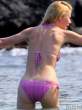 Gwyneth-Paltrow-Shows-Off-Her-Bikini-Body-in-Hawaii-03-435x580.jpg