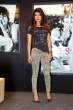 Priyanka-Chopra-Campaign-New-Collection-Of-Guess-5.JPG