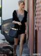 taylor-swift-shows-off-legs-in-tiny-black-shorts-06-435x580.jpg