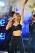taylor-swift-at-new-year-s-eve-2015-in-nyc_6.jpg