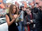 Hannah_Davis_2015_Sports_Illustrated_Swimsuit_OKpP4CNpMCfx-2.jpg