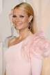Gwyneth_Paltrow_Arrivals_87th_Annual_Academy_Ioertj_Lgohx.jpg